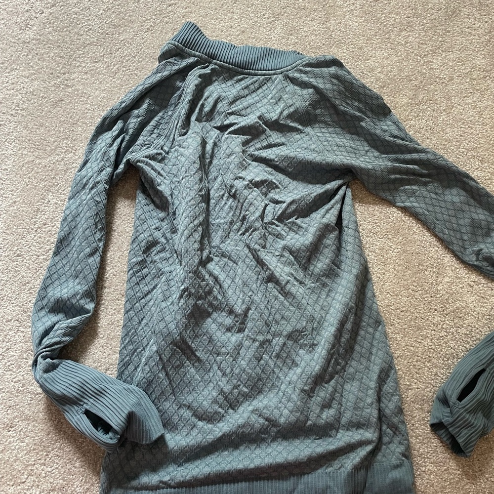 Lululemon blue lattice quarter zip - Picture 3 of 4